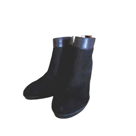 Black Suede Wedge Ankle Boots Size 8.5 Donald Pliner Chez Preppy Boho Gothic - Picture 9 of 11